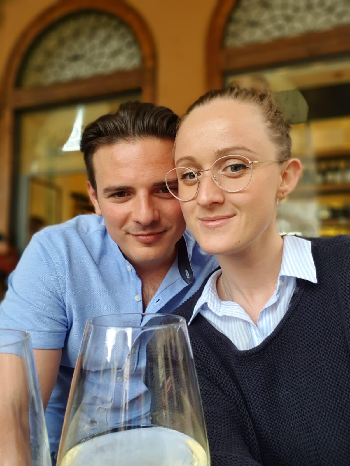 Filippo and Redona over two glasses of wine